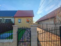 Eladó családi ház