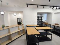 Eladó üzlethelyiség