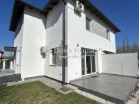 Eladó ikerház, XVII. kerületben 199.9 M Ft, 5 szobás