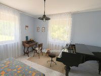 Eladó családi ház, Kiskunlacházán 79.9 M Ft, 5 szobás