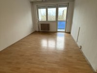 Eladó panellakás, Tatabányán, Sánc utcában 36.5 M Ft, 2 szobás