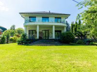 Eladó családi ház, III. kerületben 280 M Ft, 5 szobás