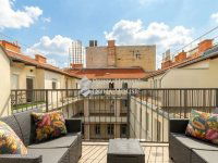 Eladó téglalakás, VI. kerületben, Vörösmarty utcában