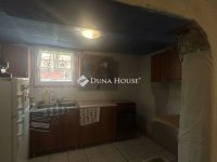 Eladó családi ház, Pilisen 32 M Ft, 2 szobás