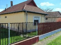 Eladó családi ház, Karácsondon 28.5 M Ft, 2+1 szobás
