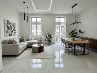 Eladó téglalakás, V. kerületben 181 M Ft, 4 szobás