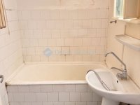 Eladó panellakás, Pécsett 31.9 M Ft, 2 szobás