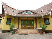 Eladó családi ház