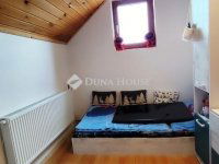 Eladó családi ház, Vecsésen 73.5 M Ft, 7 szobás