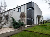 Eladó ikerház, Debrecenben 154.9 M Ft, 5 szobás