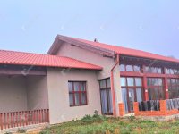 Eladó családi ház, Komáromban 131.2 M Ft, 7 szobás