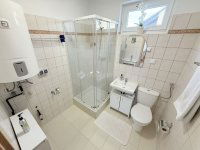 Eladó családi ház, XVIII. kerületben 149.9 M Ft, 6 szobás