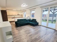 Eladó családi ház, Kerepesen 119.9 M Ft, 5 szobás