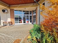 Kiadó üzlethelyiség, Székesfehérvárott 100 E Ft / hó