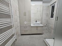 Eladó téglalakás, Pécsett 69.9 M Ft, 3 szobás