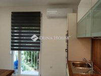 Eladó téglalakás, Komlón 33.9 M Ft, 3 szobás