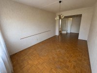 Eladó panellakás, Győrött 43.99 M Ft, 2 szobás
