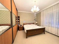 Eladó üzlethelyiség