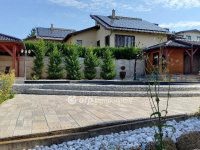 Eladó családi ház, III. kerületben 399 M Ft, 5 szobás