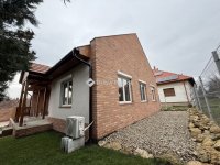 Eladó családi ház, Pomázon 146.5 M Ft, 4 szobás