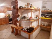 Eladó nyaraló, Sukorón 49 M Ft, 5 szobás / költözzbe.hu