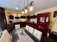 Eladó családi ház, Balatonfüreden 410 M Ft, 4 szobás