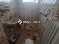 Eladó családi ház, Úrin 74.9 M Ft, 6 szobás