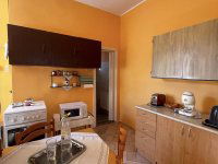 Eladó családi ház, Komlón 27 M Ft, 2 szobás