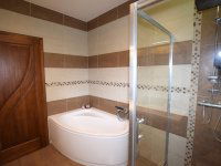 Eladó családi ház, Debrecenben 129 M Ft, 4 szobás