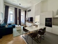 Eladó téglalakás, VII. kerületben, Kertész utcában 136 M Ft