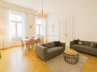 Eladó téglalakás, VI. kerületben 112 M Ft, 2+1 szobás