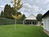 Eladó családi ház, Balatonkenesén 159 M Ft, 2 szobás