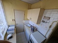 Eladó panellakás, Pécsett 40 M Ft, 2 szobás