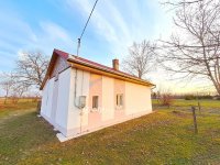 Eladó nyaraló, Tiszakécskén 15.99 M Ft, 2 szobás