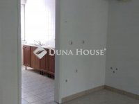 Eladó üzlethelyiség