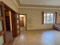 Eladó családi ház, X. kerületben 265 M Ft, 7 szobás