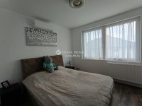 Eladó családi ház, Pomázon 199.5 M Ft, 6 szobás