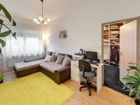 Eladó családi ház, Tatán 75 M Ft, 5 szobás