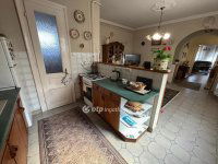 Eladó családi ház, Nyíregyházán 95 M Ft, 4+1 szobás