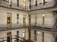 Eladó téglalakás, VII. kerületben, Almássy téren 163.77 M Ft