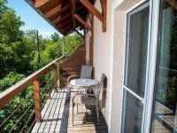 Eladó családi ház, Balatonkenesén 398 M Ft, 11 szobás