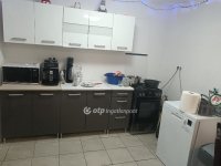 Eladó családi ház, Fegyverneken 9 M Ft, 2 szobás