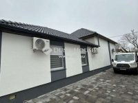 Eladó családi ház, Vecsésen 150 M Ft, 4 szobás