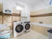 Eladó téglalakás, Monoron 89.49 M Ft, 4 szobás