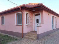 Eladó családi ház, Debrecenben 107 M Ft, 7 szobás