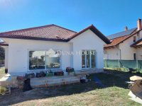 Eladó családi ház, Budakalászon 219 M Ft, 4 szobás