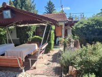 Eladó nyaraló, Balatonkenesén 32 M Ft, 3 szobás