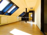 Eladó iroda, Szombathelyen, Hargita utcában 122.9 M Ft, 7+4 szobás