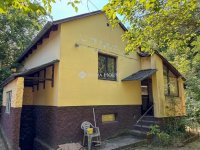 Eladó családi ház, Pócsmegyeren 29.9 M Ft, 2 szobás