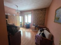Eladó családi ház, Jászkisérén 7.5 M Ft, 1+2 szobás